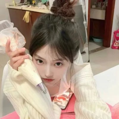 动作女主:水果应援团海报